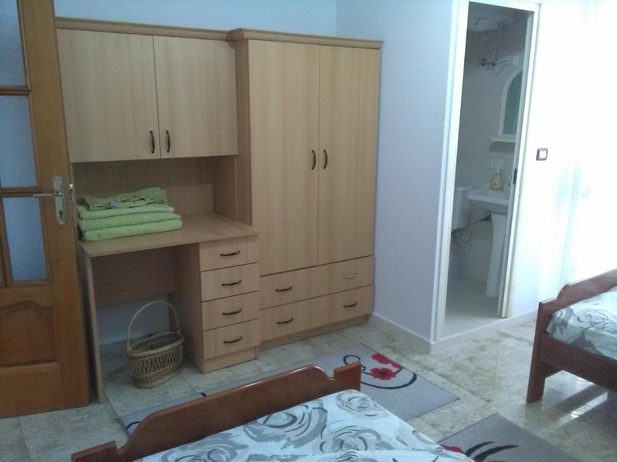 Vila Sula Guesthouse Дуррес Экстерьер фото